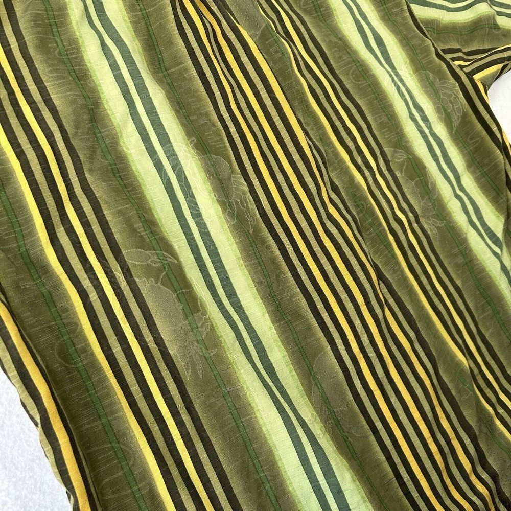 Tommy Bahama Silk Shirt Mens Medium Green Yellow Crab Print Tropical‎ Vacation - Picture 9 of 9